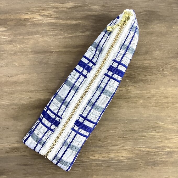 【タータンチェック】畳縁 テトラ型 ペンケース 青 シンプル