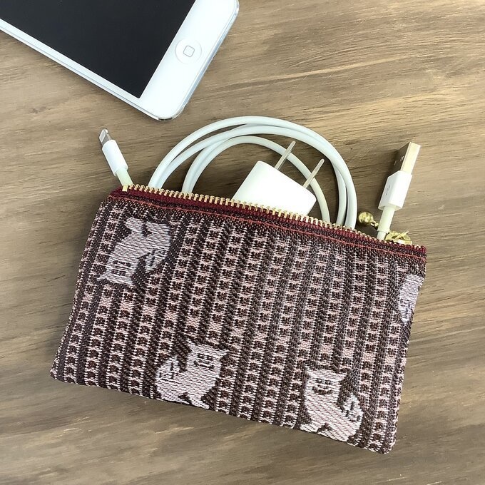 【シーサー】畳縁 ぺたんこ ミニポーチ 小銭入れ カードケース 獅子 沖縄 臙脂 ワインカラー