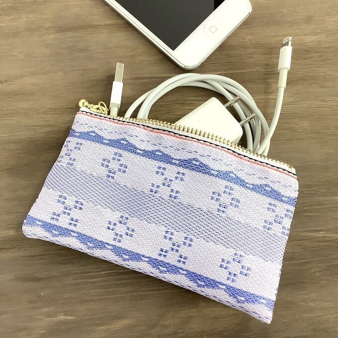 【ミンサー柄】畳縁 ぺたんこ ミニポーチ 小銭入れ カードケース 水色 白 沖縄 ちゅらべり 縁起物