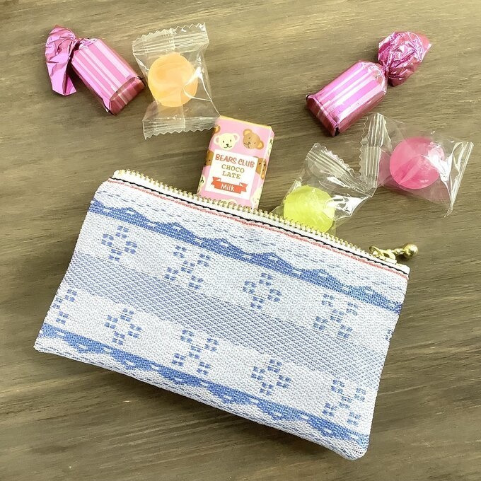 【ミンサー柄】畳縁 ぺたんこ ミニポーチ 小銭入れ カードケース 水色 白 沖縄 ちゅらべり 縁起物