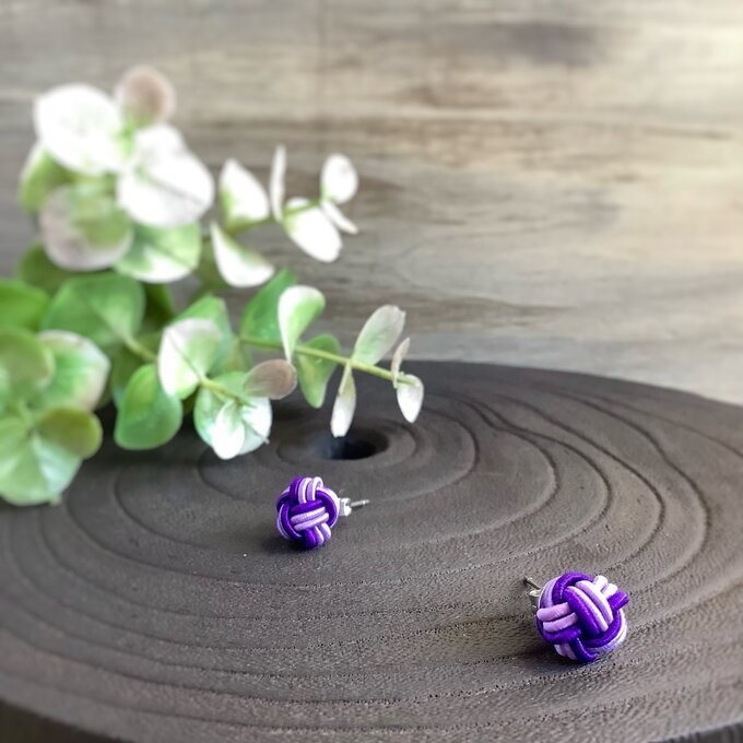 【コシキブ】水引 ピアス 大人可愛い 紫式部 紫 コロコロ