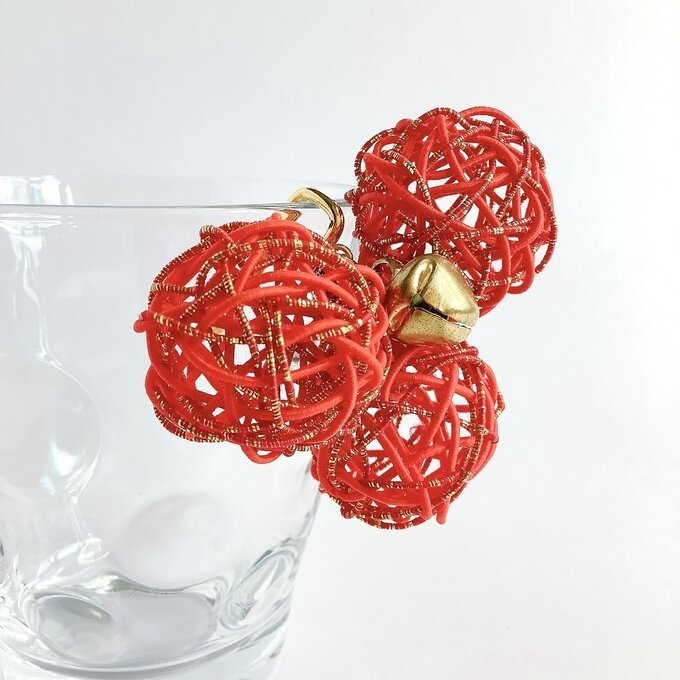 くるくる 水引玉 ポニーフック 赤 金 鈴付き 大ぶり