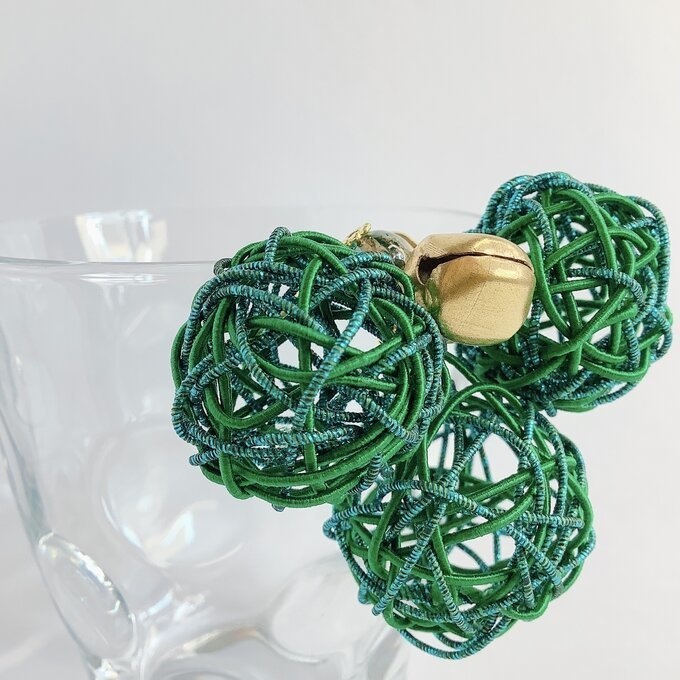 くるくる 水引玉 ポニーフック 緑 鈴付き 大ぶり