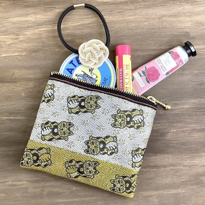 【招き猫】畳縁 ポーチ サニタリーケース 数珠入れ 金×銀 ナプキン入れ