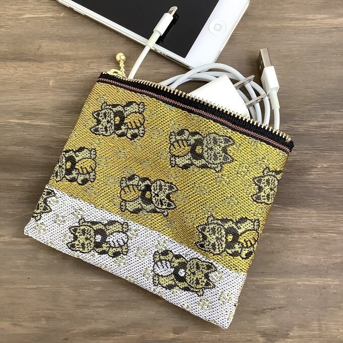 【招き猫】畳縁 ポーチ サニタリーケース 数珠入れ 金×銀 ナプキン入れ