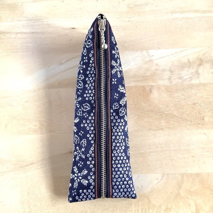 【満開の桜】畳縁 テトラ型 ペンケース 紺 和風 受験に!