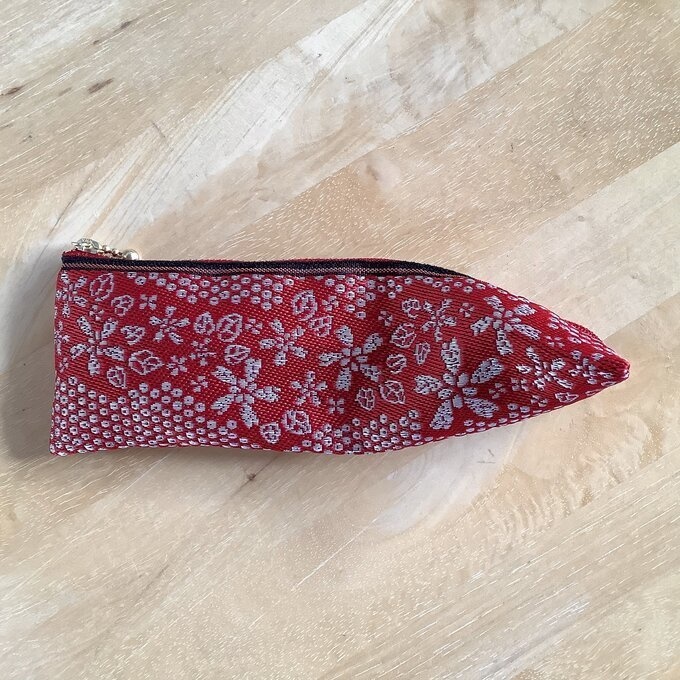 【満開の桜】畳縁 テトラ型 ペンケース 赤 和風 受験に!