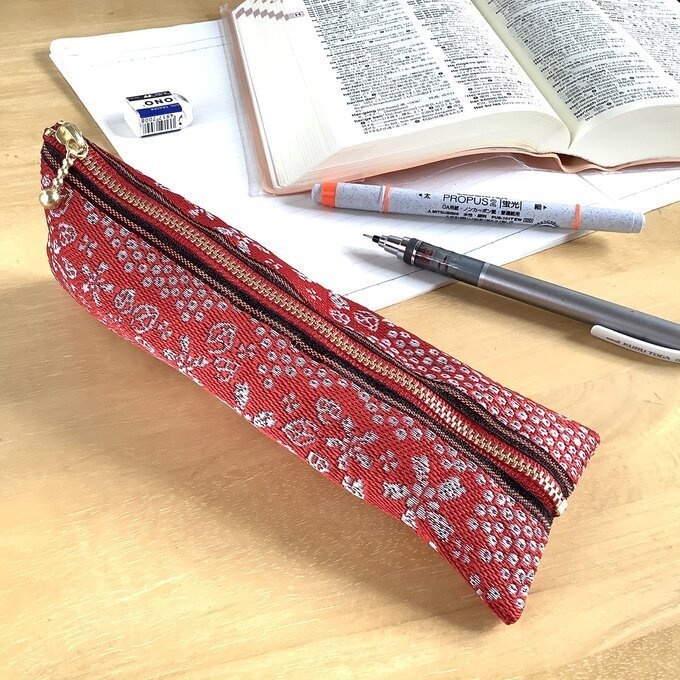 【満開の桜】畳縁 テトラ型 ペンケース 赤 和風 受験に!