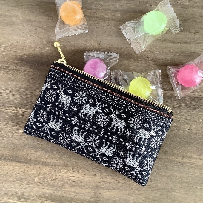 【ノルディック】畳縁 ぺたんこ ミニポーチ カードケース 小銭入れ 黒 トナカイ クリスマス