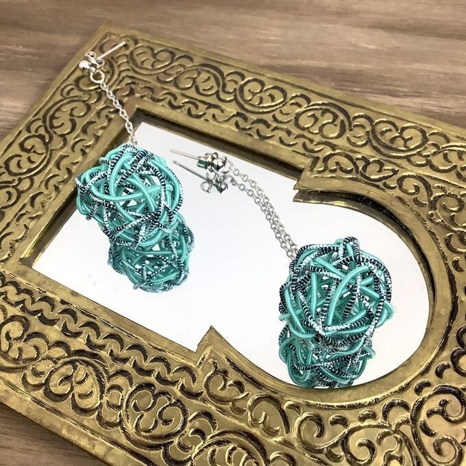 水引 くるくるボール ピアス【ブルーミント】ゆらゆら ブルー キラキラ