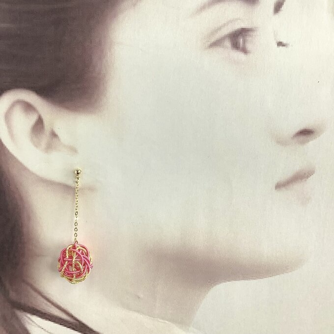 水引 くるくるボール ピアス【デイジー】ゆらゆら ピンク ゴールド