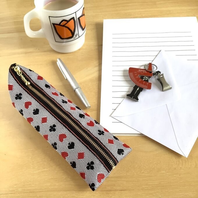 【トランプ柄】畳縁 ミニポーチ カードケース 小銭入れ 白 ハート スペード