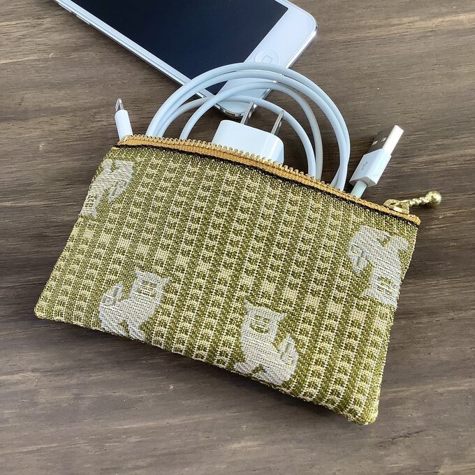 【シーサー】畳縁 ぺたんこ ミニポーチ 小銭入れ カードケース 獅子 沖縄 辛子色 マスタード 黄色