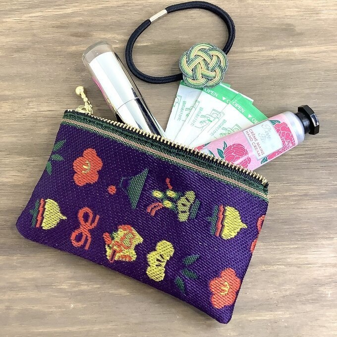【おめでた柄】畳縁 ぺたんこ ミニポーチ カードケース 小銭入れ 紫 正月 縁起物 辰 富士山 松竹梅