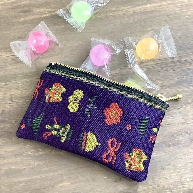 【おめでた柄】畳縁 ぺたんこ ミニポーチ カードケース 小銭入れ 紫 正月 縁起物 辰 富士山 松竹梅