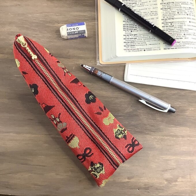 【おめでた柄】畳縁 ぺたんこ ミニポーチ カードケース 小銭入れ 赤 正月 縁起物 辰 富士山 松竹梅