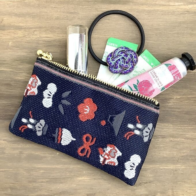 【おめでた柄】畳縁 ぺたんこ ミニポーチ カードケース 小銭入れ 紺 藍色 正月 縁起物 辰 富士山 松竹梅