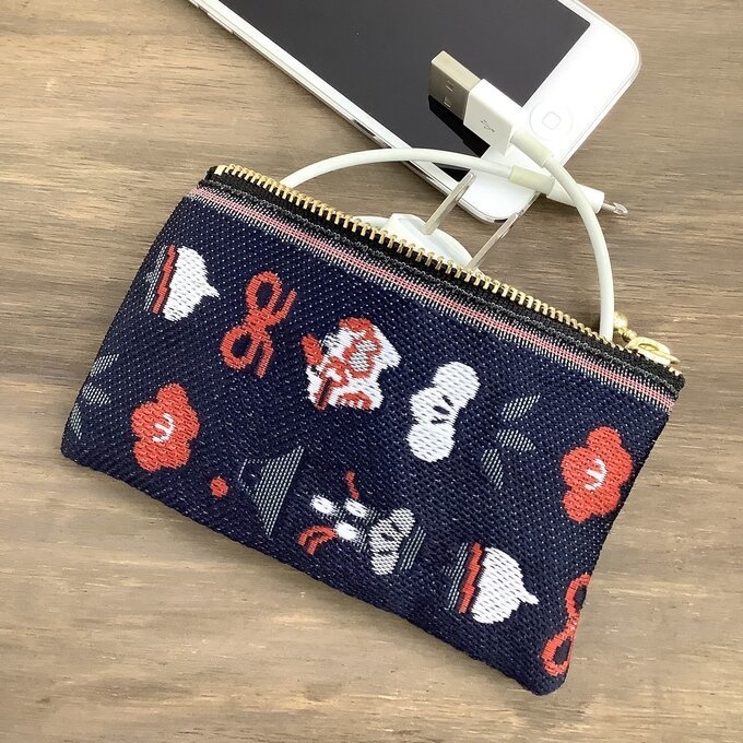 【おめでた柄】畳縁 ぺたんこ ミニポーチ カードケース 小銭入れ 紺 藍色 正月 縁起物 辰 富士山 松竹梅