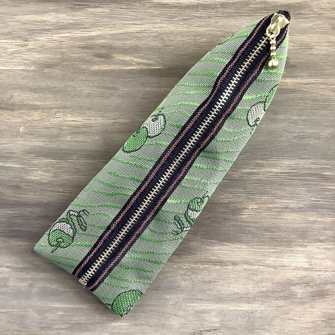 【皮むき 青りんご】畳縁 テトラ型 ペンケース リンゴ 安曇野 信州 緑