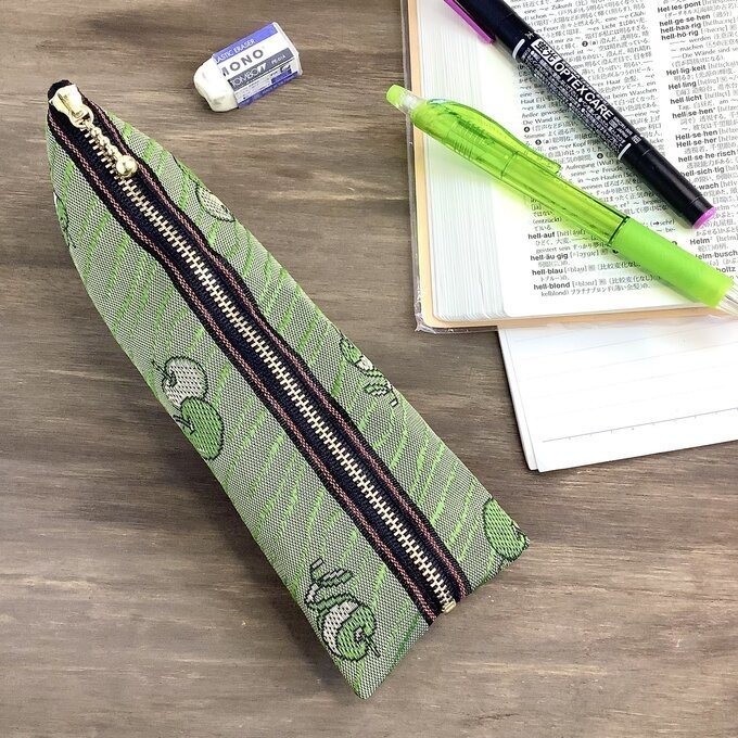 【皮むき 青りんご】畳縁 ぺたんこ ミニポーチ 小銭入れ カードケース リンゴ 安曇野 信州 緑