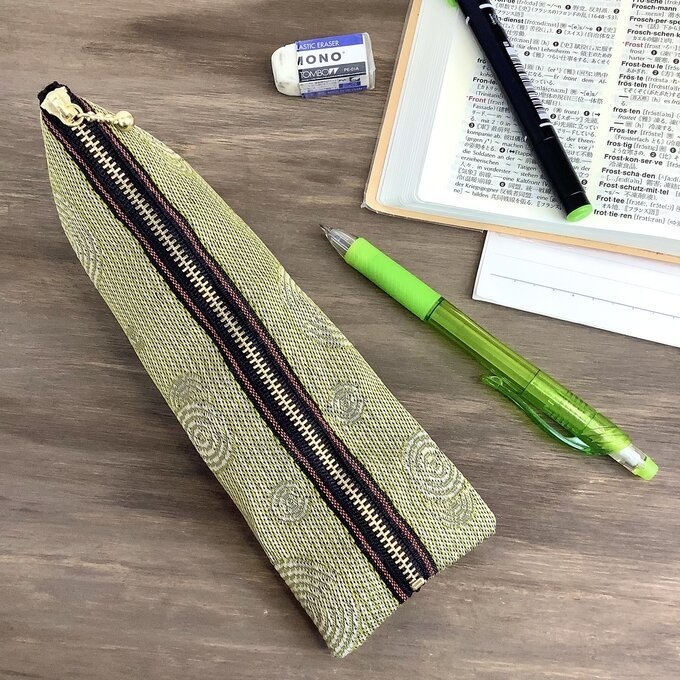 【枯山水】畳縁 ぺたんこ ミニポーチ 小銭入れ カードケース 芥子 黄色 禅 同心円 ストライプ