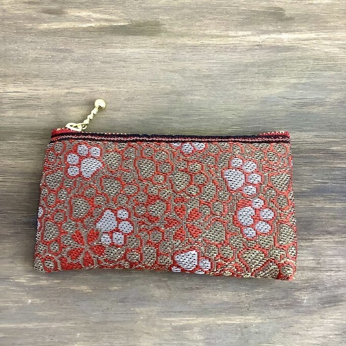 【肉球と桜】畳縁 ぺたんこ 小銭入れ ミニポーチ カードケース 和風 赤 金 足あと 犬 猫