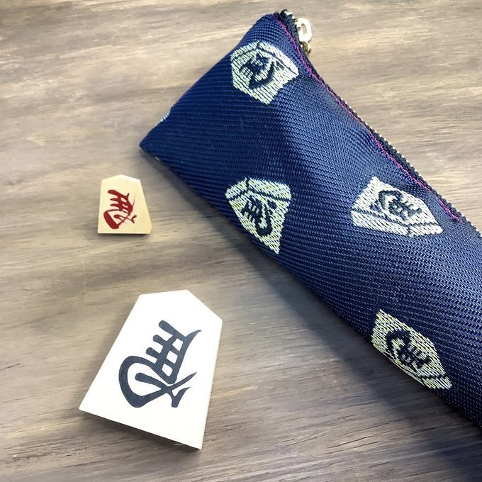 【左馬】畳縁 ミニポーチ カードケース 小銭入れ 将棋 駒 縁起物