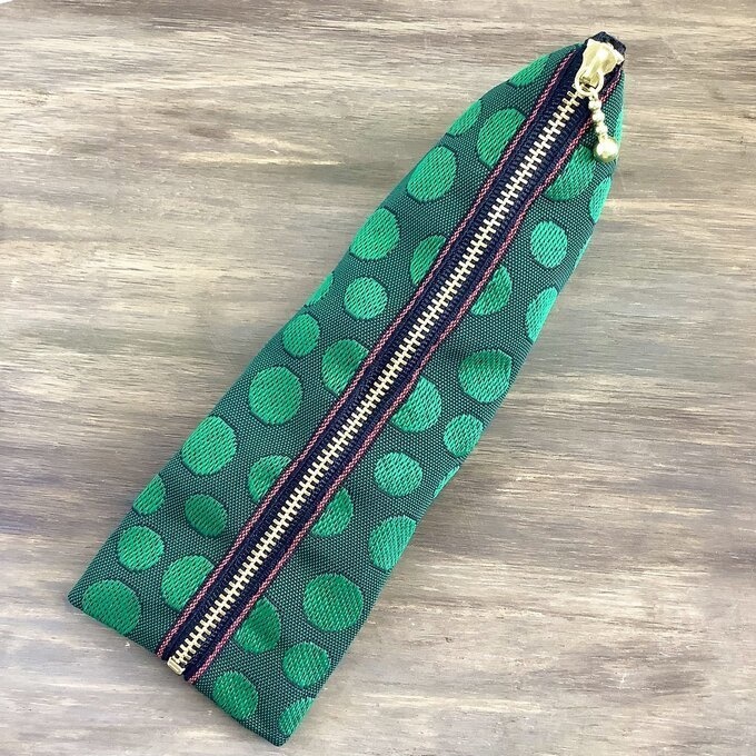 【まりもの森】畳縁 テトラ型 ペンケース ドット 水玉 マリモ グリーン