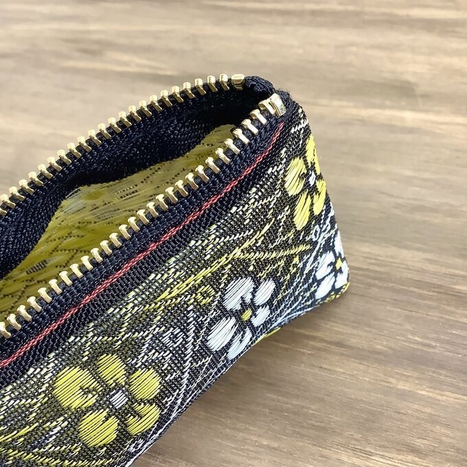 【金銀梅】畳縁 テトラ型 ペンケース 梅 春 花柄