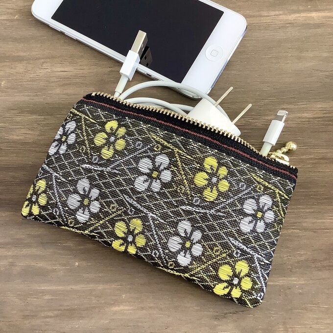 【金銀梅】畳縁 テトラ型 ペンケース 梅 春 花柄