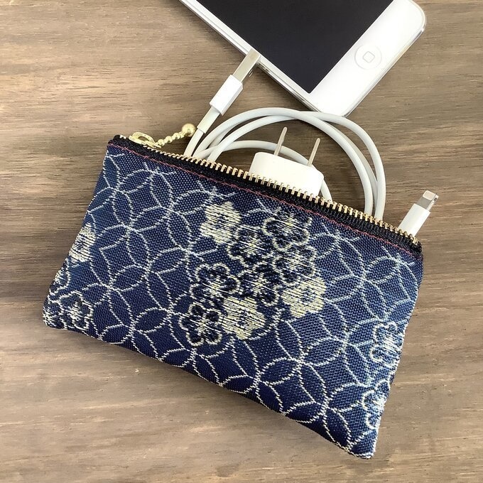 【七宝 小花】畳縁 ぺたんこ ミニポーチ 小銭入れ カードケース 藍色 縁起物 和柄