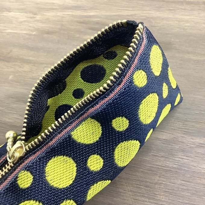 【蛍】畳縁 テトラ型 ペンケース ドット 水玉 黒 黄色