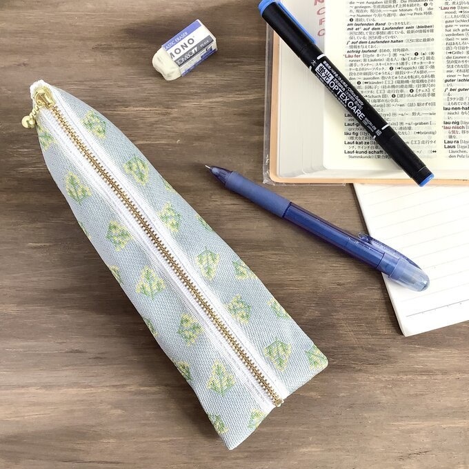 【ミモザ】畳縁 ぺたんこ ミニポーチ 小銭入れ カードケース 春 灰緑 グリーン フレンチ