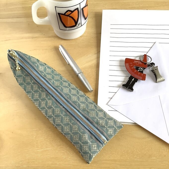 【七宝文様】畳縁 ぺたんこ ミニポーチ 小銭入れ カードケース 薄藍 浅葱色