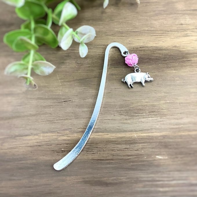 御朱印帳 しおり 水引【銀の豚】ブックマーカー 縁起物 ぶた