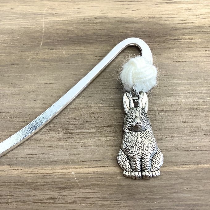 御朱印帳 しおり 水引【フカフカ尻尾 うさぎ】ブックマーカー モヘア