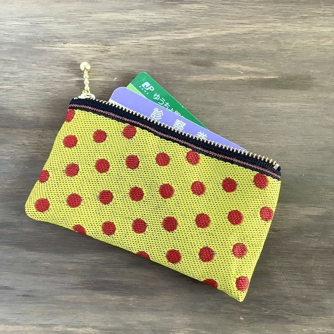 【アカテンイロウミウシ】畳縁 ぺたんこ ミニポーチ 小銭入れ カードケース ドット 水玉 黄色 赤