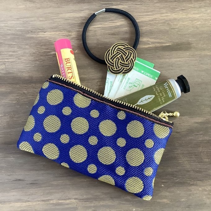 【チョウチンアンコウ】畳縁 テトラ型 ペンケース ドット 水玉 紺色 金色