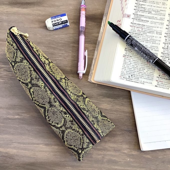 【茶蛇柄】畳縁 ぺたんこ ミニポーチ 小銭入れ カードケース ブラウン ヘビ パイソン