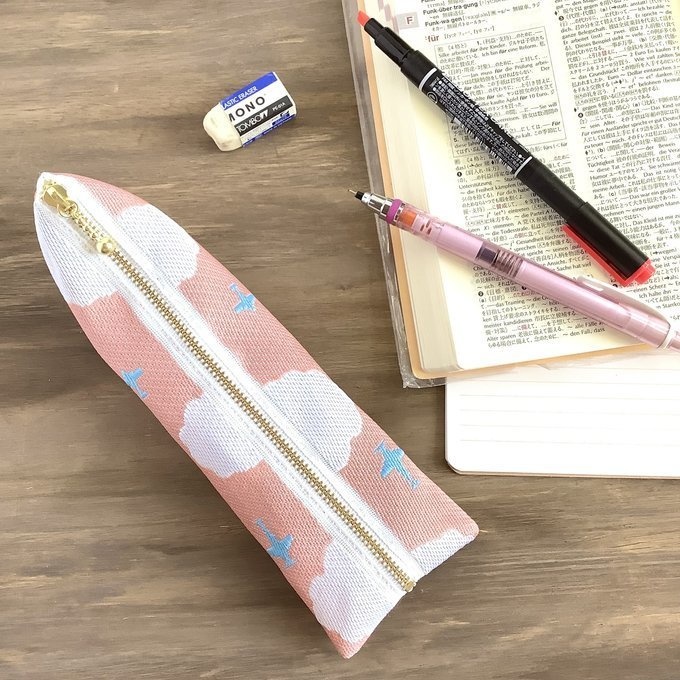 【飛行機と雲】畳縁 ぺたんこ 小銭入れ ミニポーチ カードケース 空 茜空 コーラル