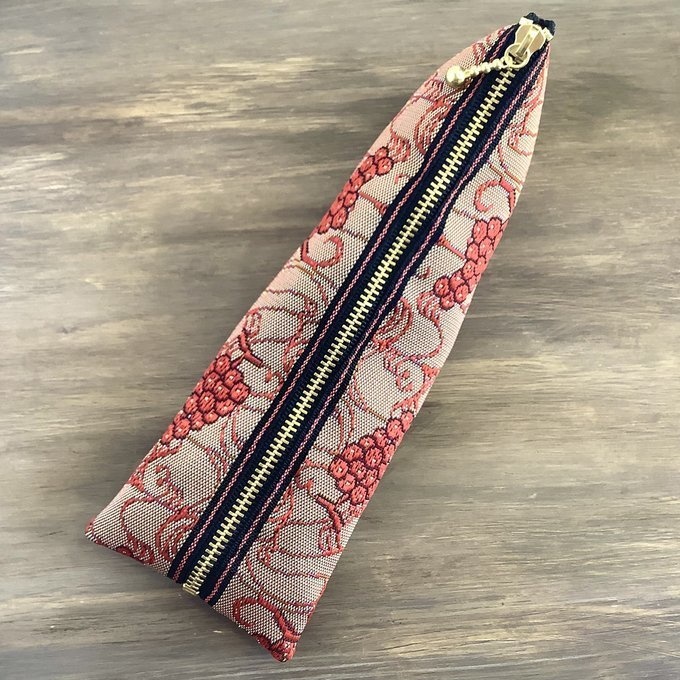 【赤ぶどう】畳縁 テトラ型 ペンケース 赤 葡萄 ワイン ブドウ