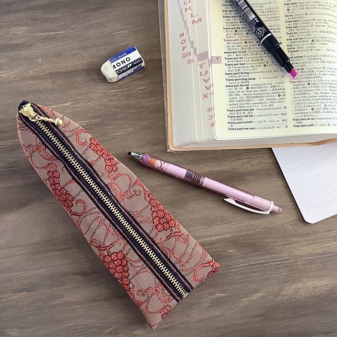 【赤ぶどう】畳縁 ぺたんこ ミニポーチ 小銭入れ カードケース 赤 ブドウ 葡萄 ワイン