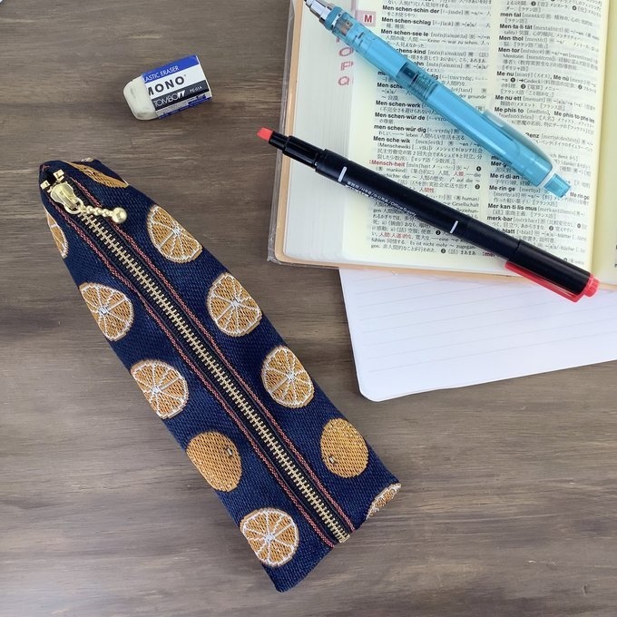 【みかん】畳縁 ぺたんこ ミニポーチ 小銭入れ カードケース 柑橘 オレンジ シトラス 紺 藍色