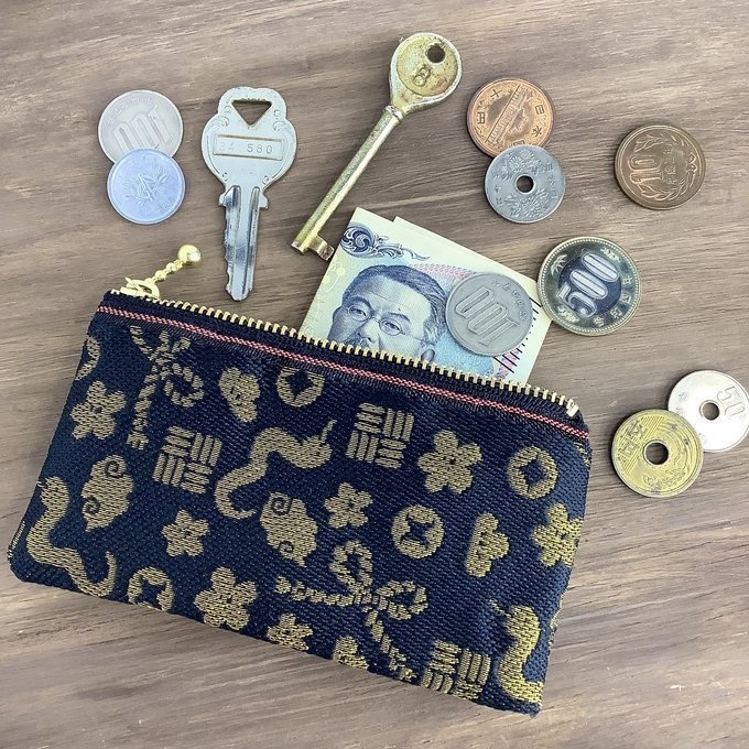 【おめでた柄】畳縁 ぺたんこ ミニポーチ カードケース 小銭入れ 黒 金 縁起物 へび 瑞雲