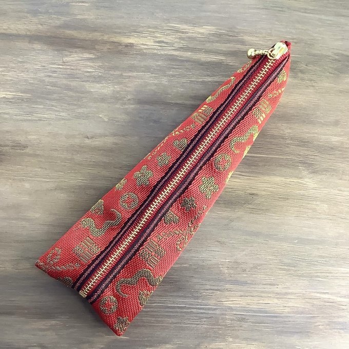 【おめでた柄】畳縁 テトラ型 ペンケース 赤 金 縁起物 へび 瑞雲