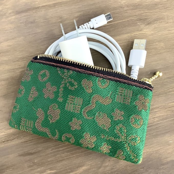 【おめでた柄】畳縁 ぺたんこ ミニポーチ カードケース 小銭入れ 緑 金 縁起物 へび 瑞雲