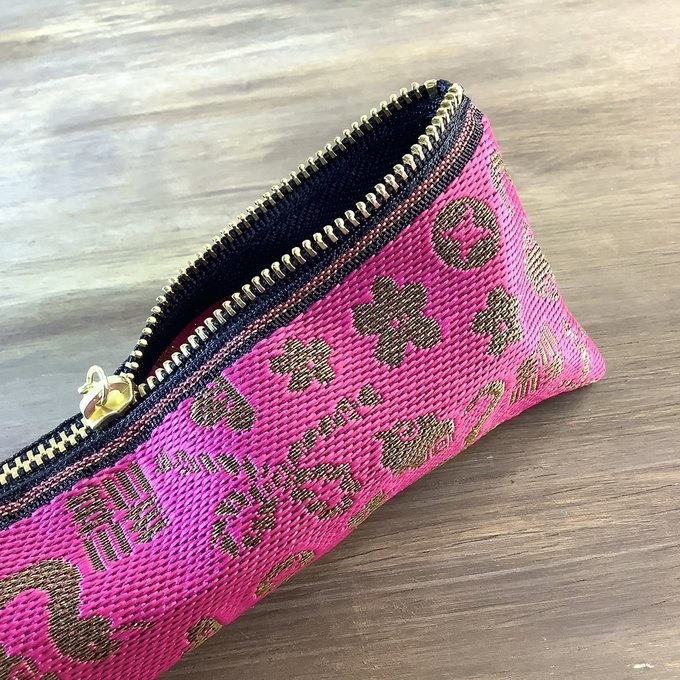 【おめでた柄】畳縁 テトラ型 ペンケース ピンク 金 縁起物 へび 瑞雲