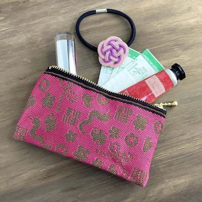 【おめでた柄】畳縁 テトラ型 ペンケース ピンク 金 縁起物 へび 瑞雲