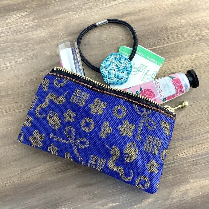 【おめでた柄】畳縁 テトラ型 ペンケース 紺 金 縁起物 へび 瑞雲