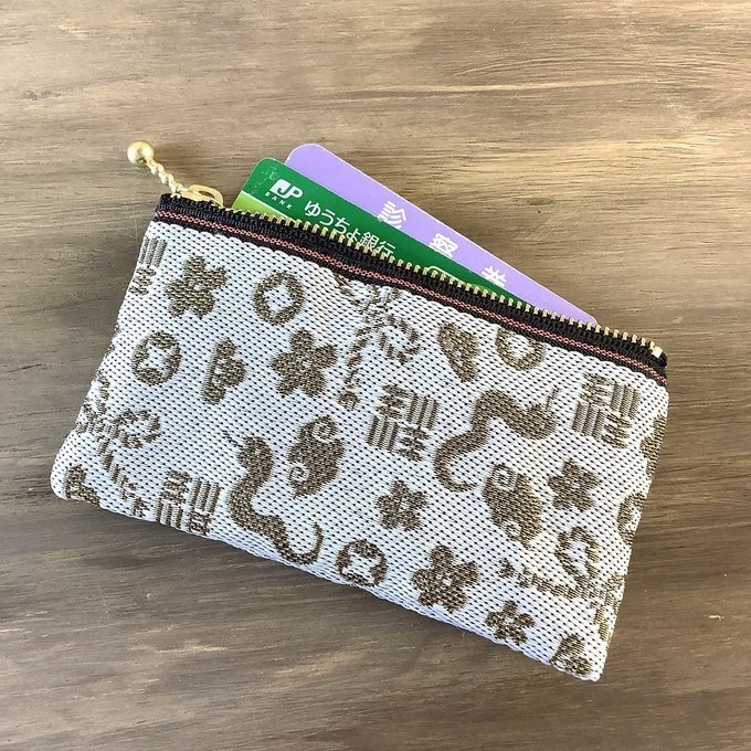 【おめでた柄】畳縁 ぺたんこ ミニポーチ カードケース 小銭入れ 白 金 縁起物 へび 瑞雲